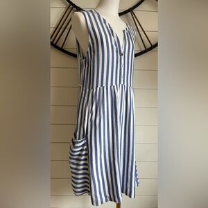 Entro Classic Vertical Pinstripe in Navy & White Sleeveless Midi Dress w Pockets
